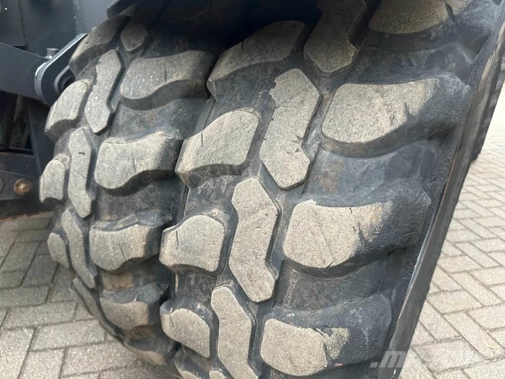 Doosan DX140W-5 Gravemaskiner på hjul