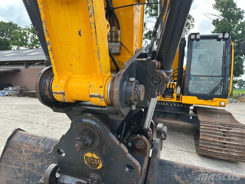 JCB 220Xlc Gravemaskiner på larvebånd