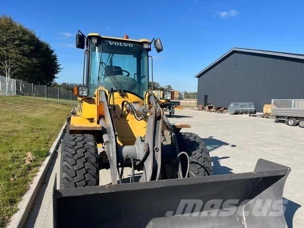 Volvo L 30 B Læssemaskiner på hjul