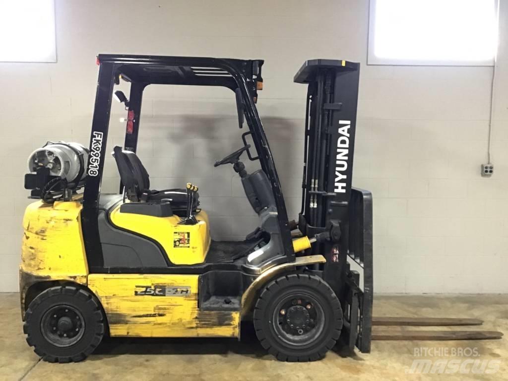 Hyundai 25 L-7 A Gaffeltrucks - andre