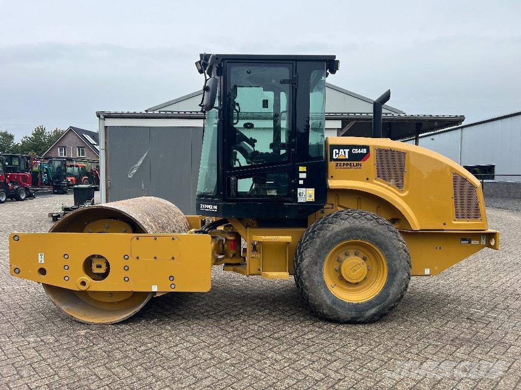 CAT CS44B - CS 44 B Enkelt tromle