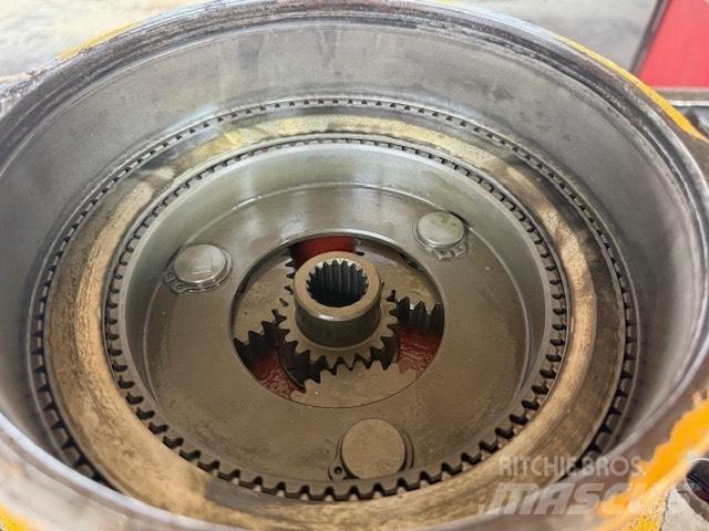 Liebherr sat 225 Gear