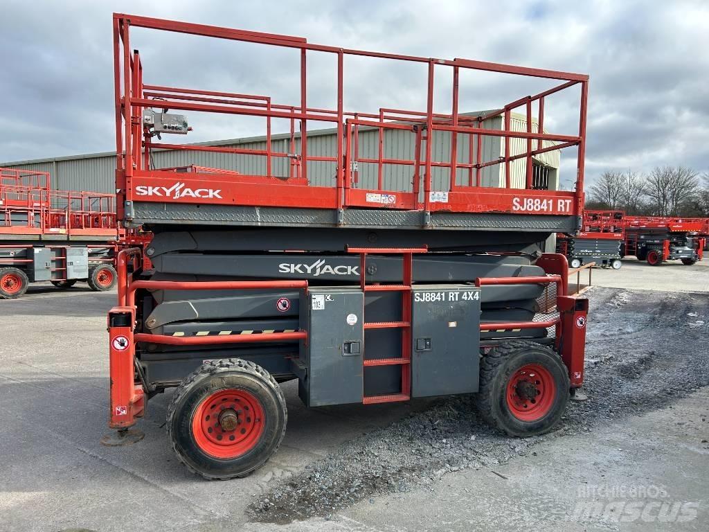 SkyJack SJ 8841 RT Saxlifte