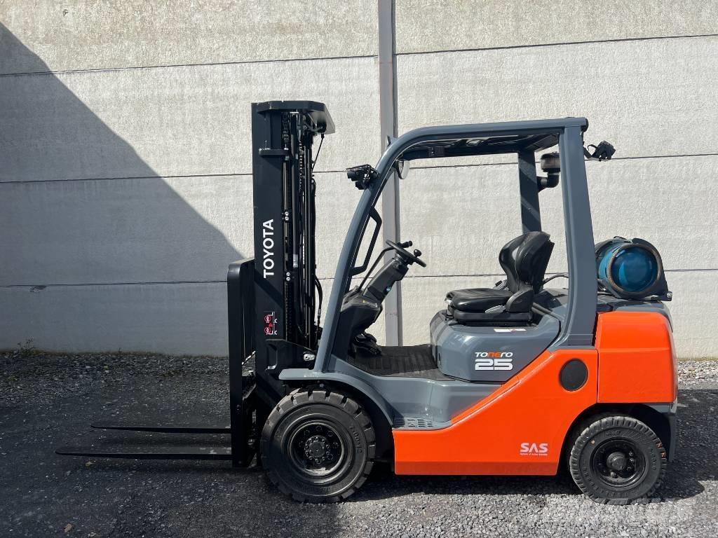 Toyota 02-8 FGF 25 LPG gaffeltrucks