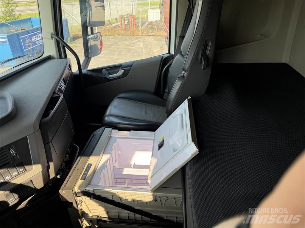 Volvo FH540 8X4 Lastbiler med tip