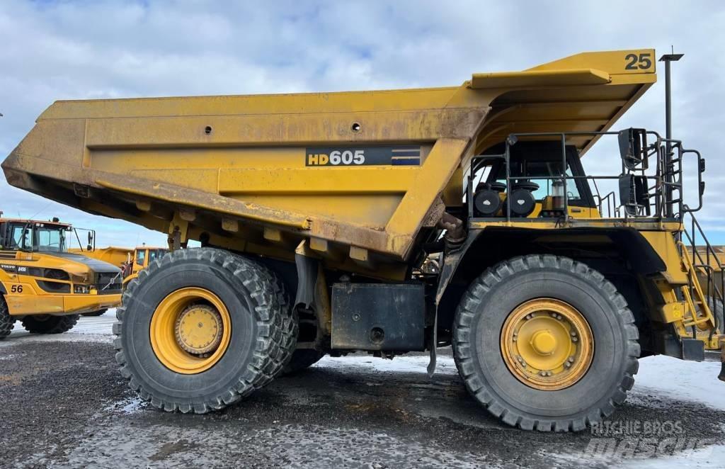 Komatsu 605-7 Knækstyrede dumpere