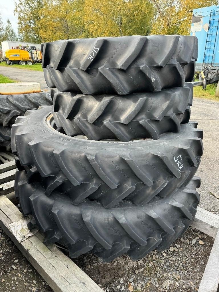 Goodyear 13.6R38 Hjul, Dæk og Fælge