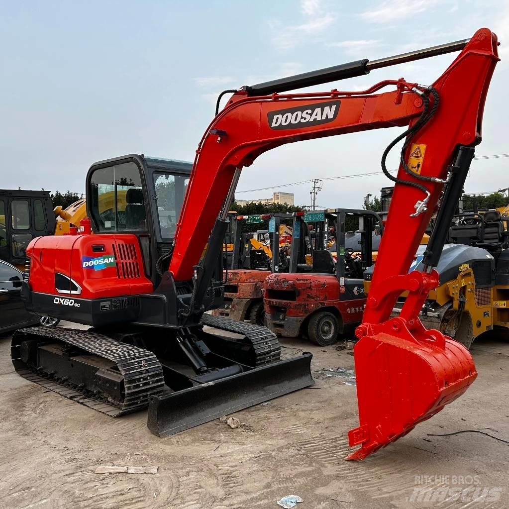 Doosan DX60 Gravemaskiner på larvebånd
