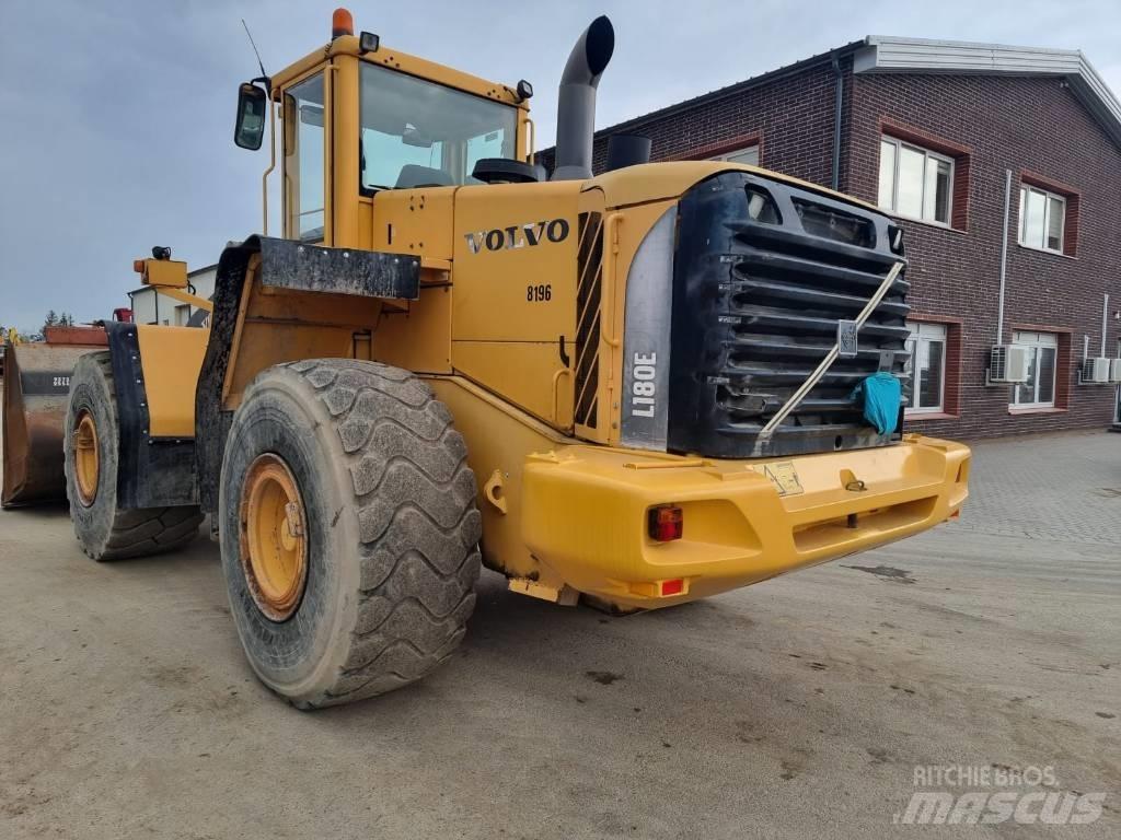 Volvo L 180 E Læssemaskiner på hjul
