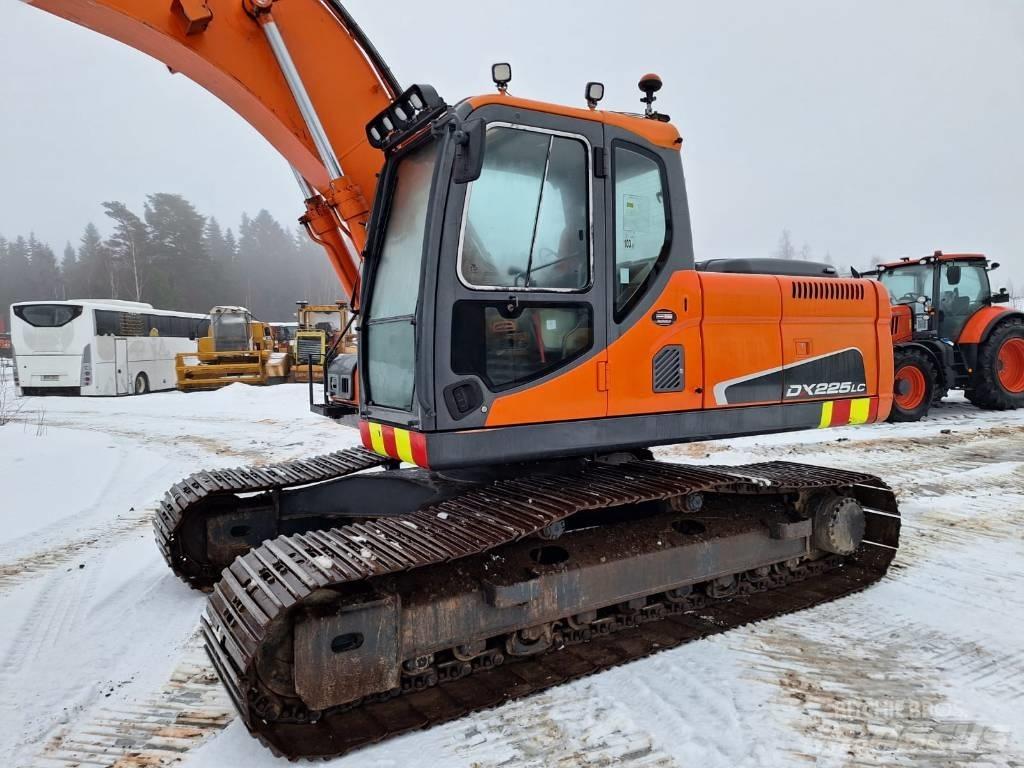 Doosan DX 225 LC Gravemaskiner på larvebånd