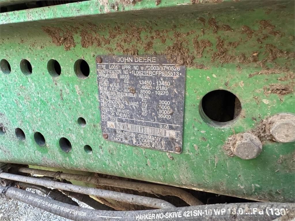 John Deere 6215 R Traktorer
