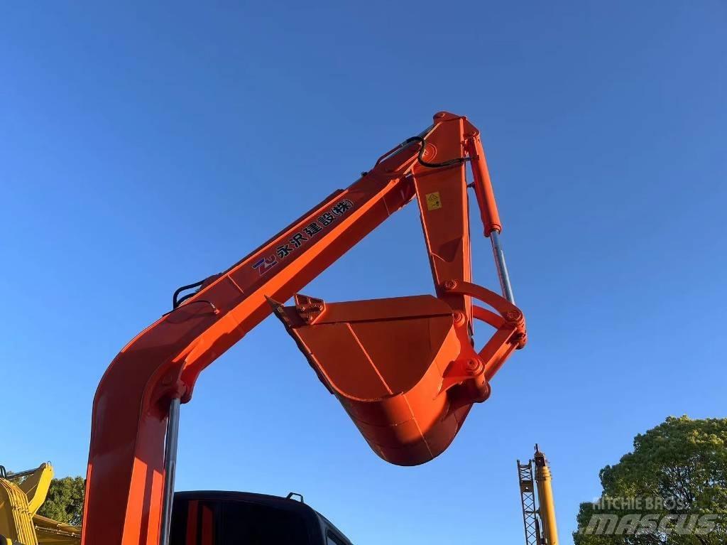 Hitachi ZX70 Gravemaskiner på larvebånd