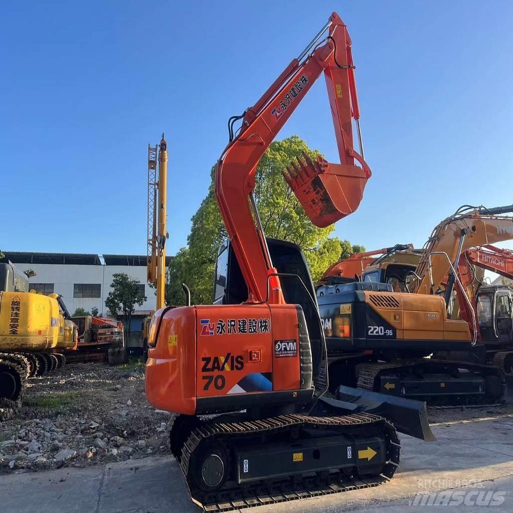 Hitachi ZX70 Gravemaskiner på larvebånd