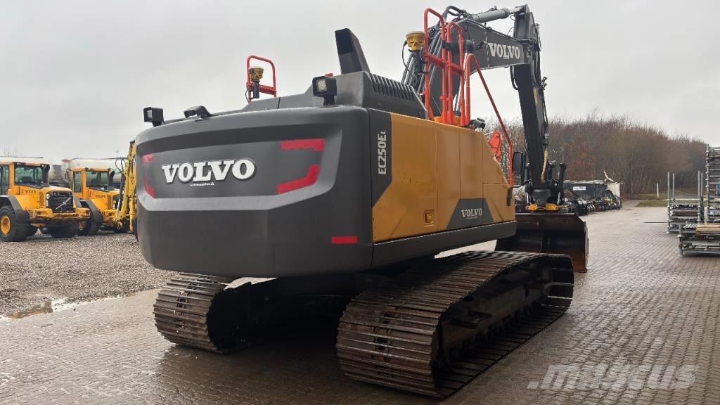 Volvo EC 250 EL Gravemaskiner på larvebånd