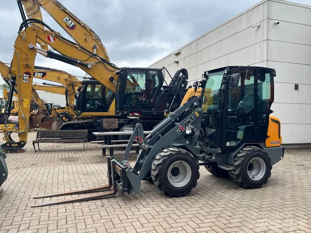 GiANT G2200HD Læssemaskiner på hjul