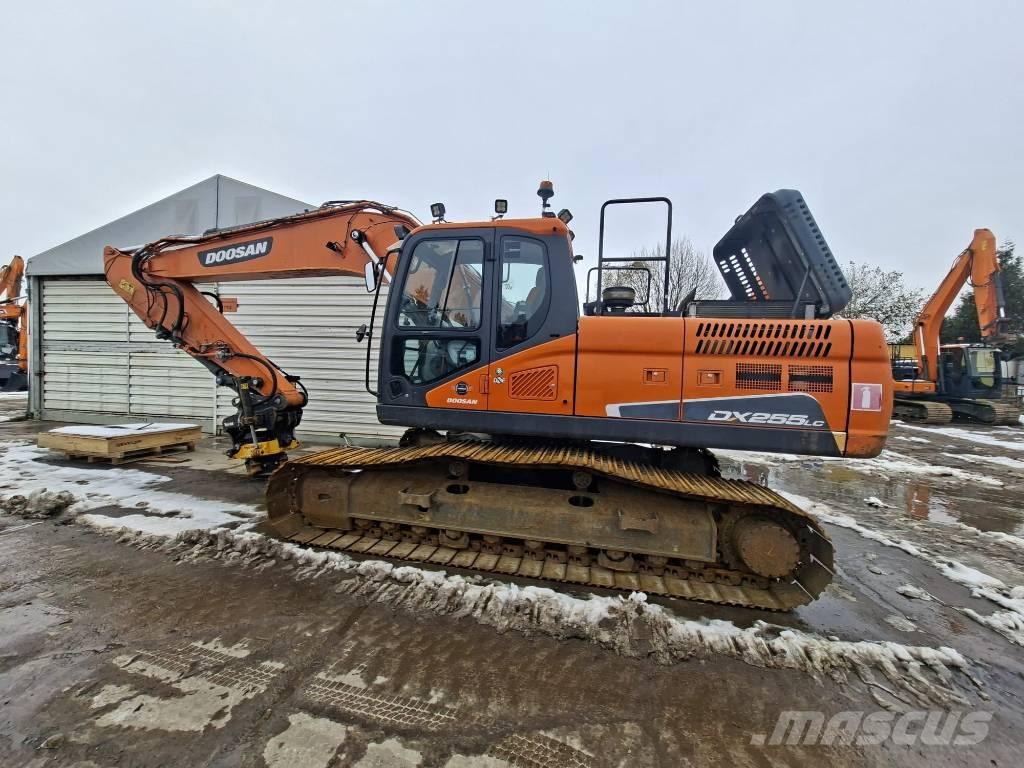 Doosan DX 255 LC-5 Gravemaskiner på larvebånd