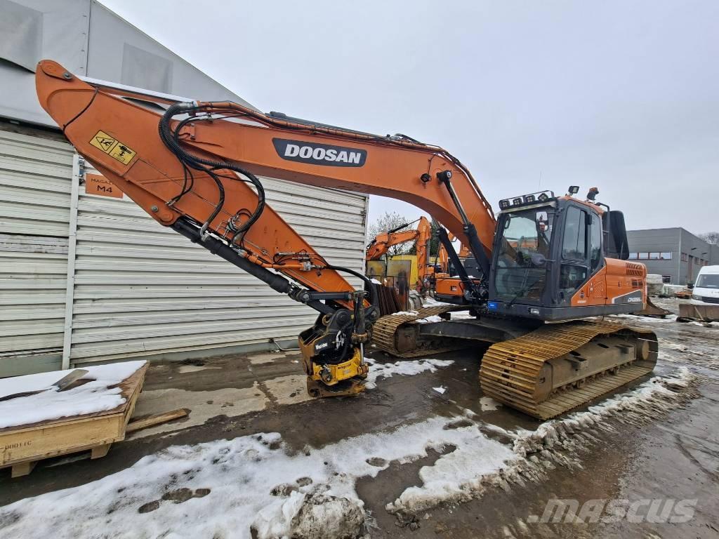 Doosan DX 255 LC-5 Gravemaskiner på larvebånd