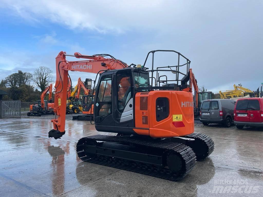 Hitachi ZX 135 US-6 Gravemaskiner på larvebånd