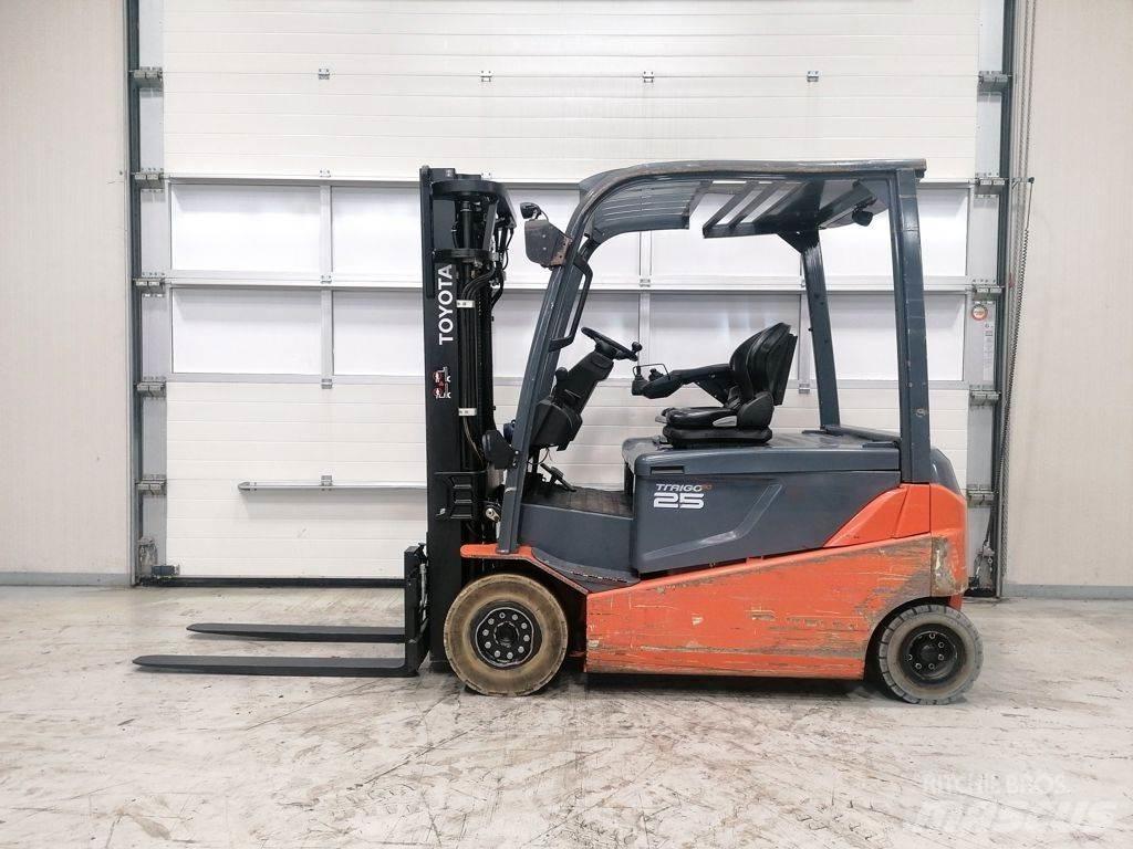 Toyota 8FBMT25 El gaffeltrucks