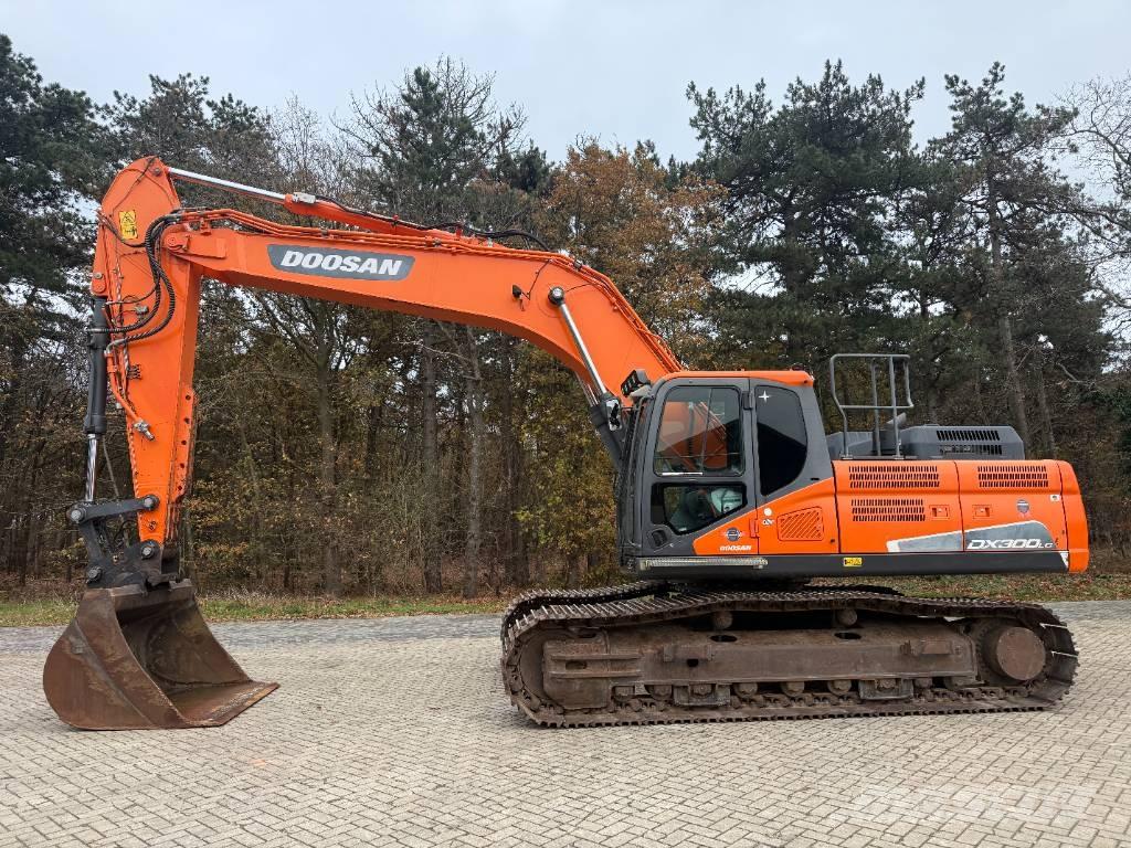 Doosan DX 300 LC Gravemaskiner på larvebånd