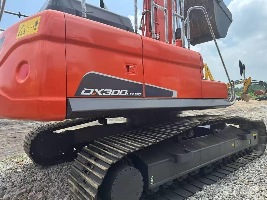 Doosan DX300-9C Gravemaskiner på larvebånd