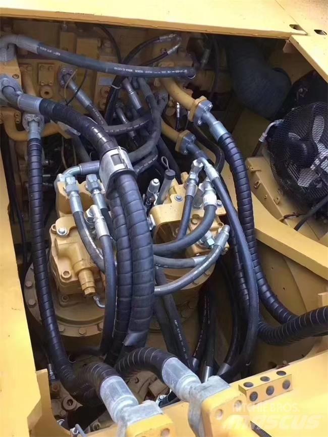 CAT 345 D L Gravemaskiner på larvebånd