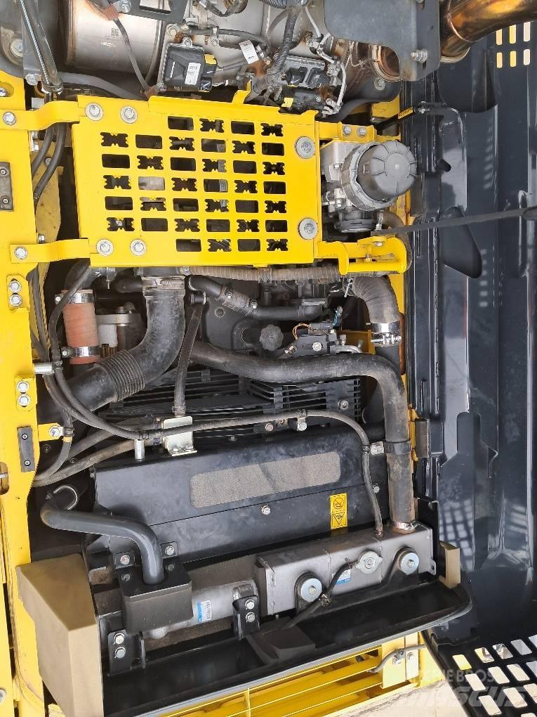 Komatsu PC210LCI-11 Gravemaskiner på larvebånd