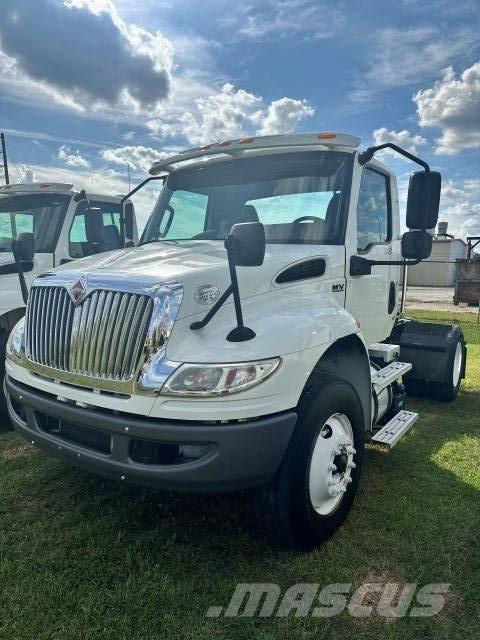 International MV607 Trækkere