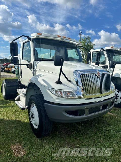 International MV607 Trækkere