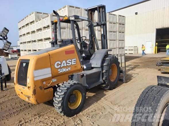 CASE 586H Terrængående gaffeltruck