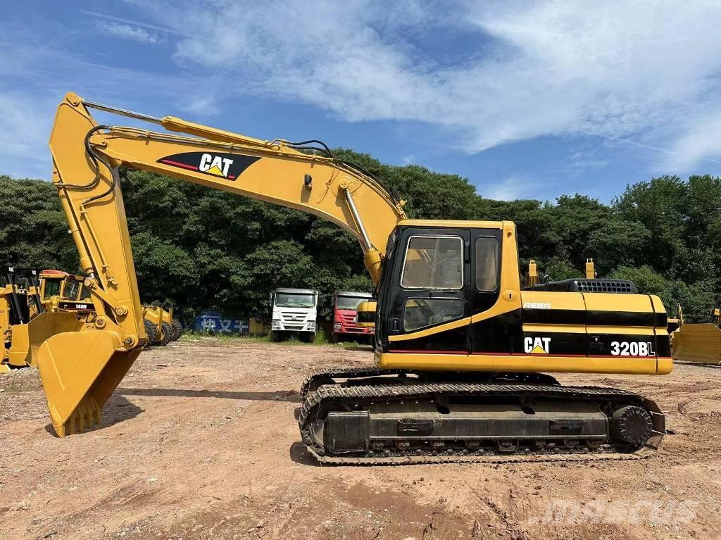 CAT 320 B L Gravemaskiner på larvebånd