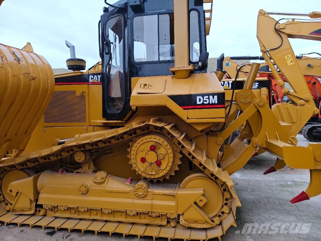 CAT D 5 M Bulldozer på larvebånd