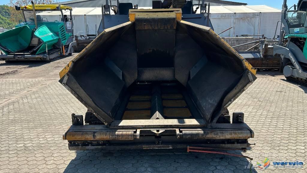 Volvo ABG TITAN 5820 Asfaltudlæggere