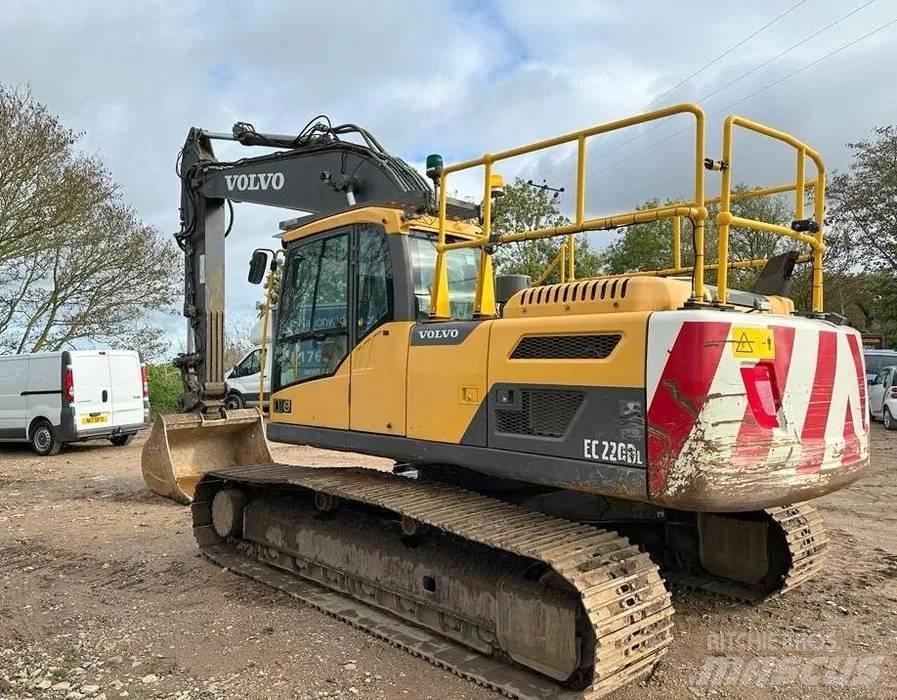 Volvo EC 220 DL Gravemaskiner på larvebånd