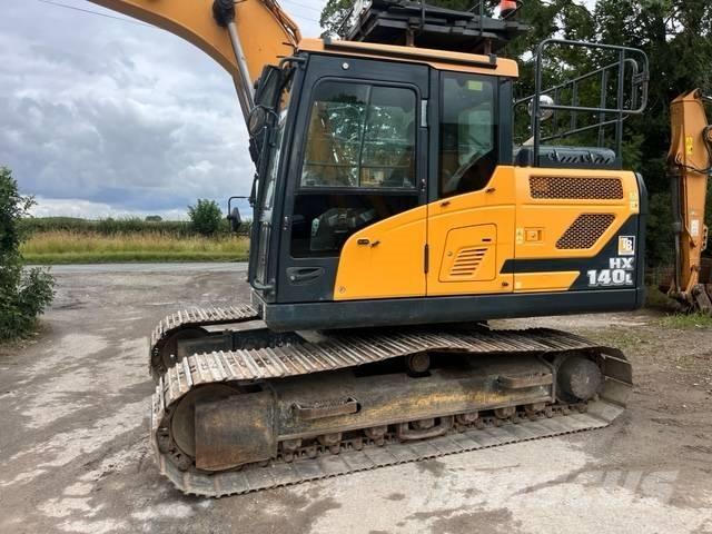 Hyundai HX 140 L Gravemaskiner på larvebånd