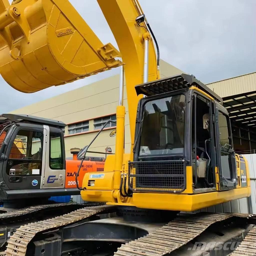 Komatsu PC 200 Gravemaskiner på larvebånd