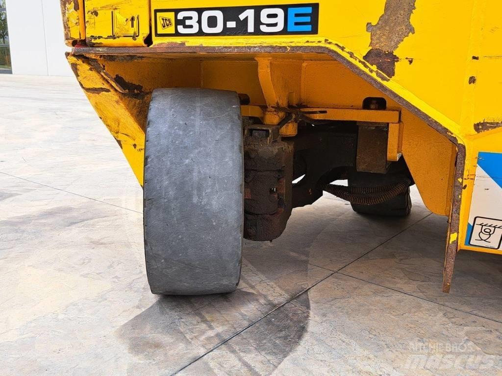 JCB TLT 30-19E Reachtruck