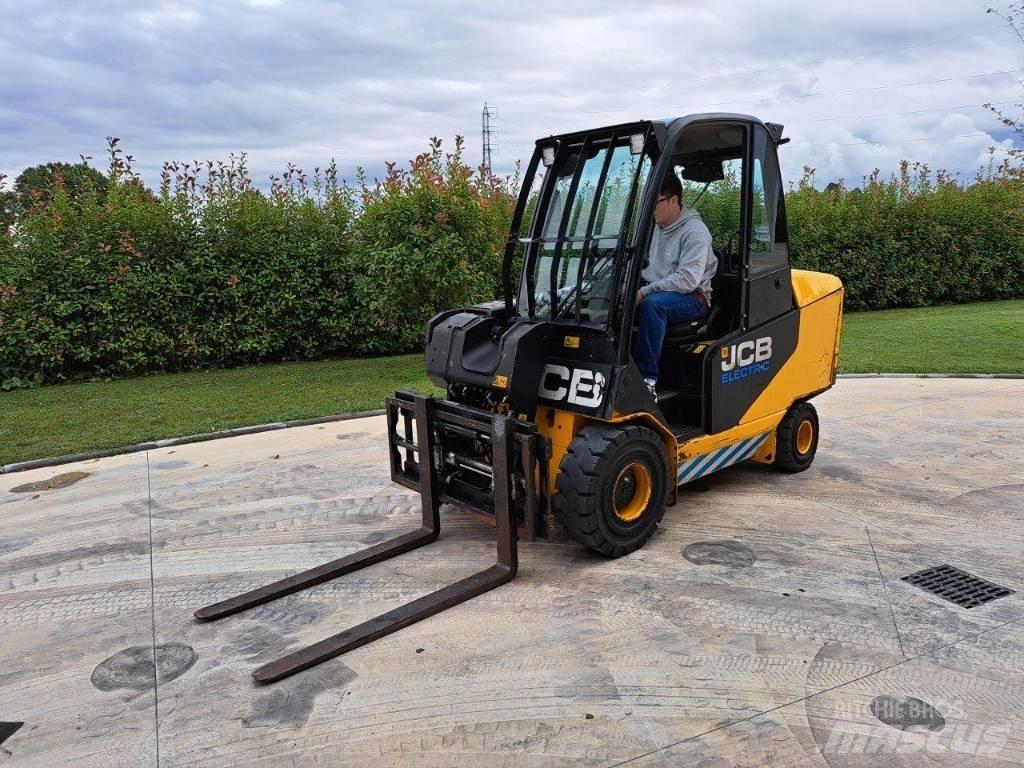 JCB TLT 30-19E Reachtruck