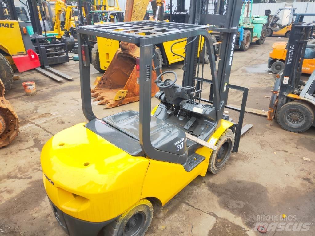 Komatsu FD 30 T-17 Diesel gaffeltrucks