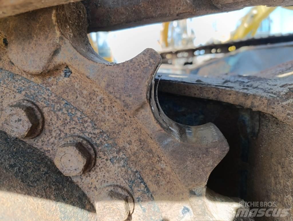 JCB JS 220 Gravemaskiner på larvebånd