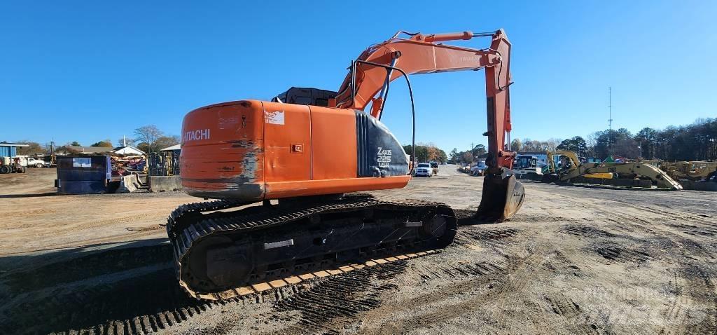 Hitachi ZX 225 USR Gravemaskiner på larvebånd
