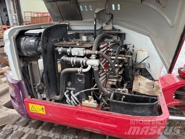 Takeuchi TB 260 Minigravemaskiner