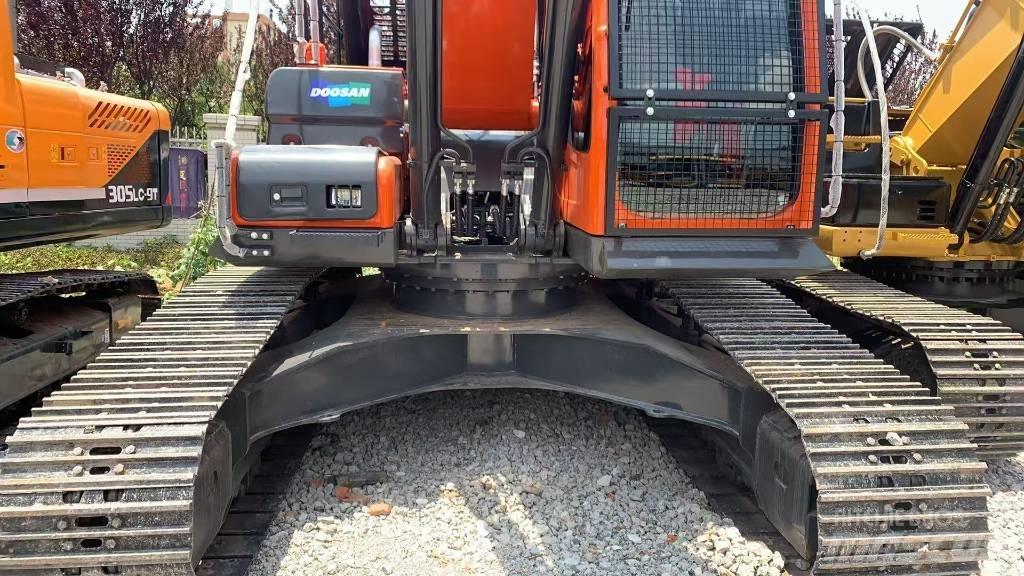 Doosan DX 300 LC Gravemaskiner på larvebånd