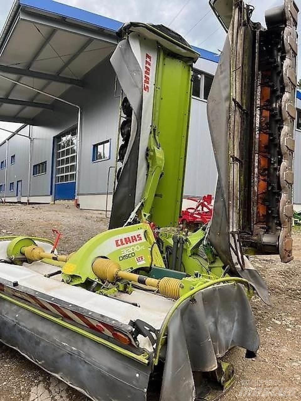 CLAAS 3200FC + 9300C Græsslåmaskiner