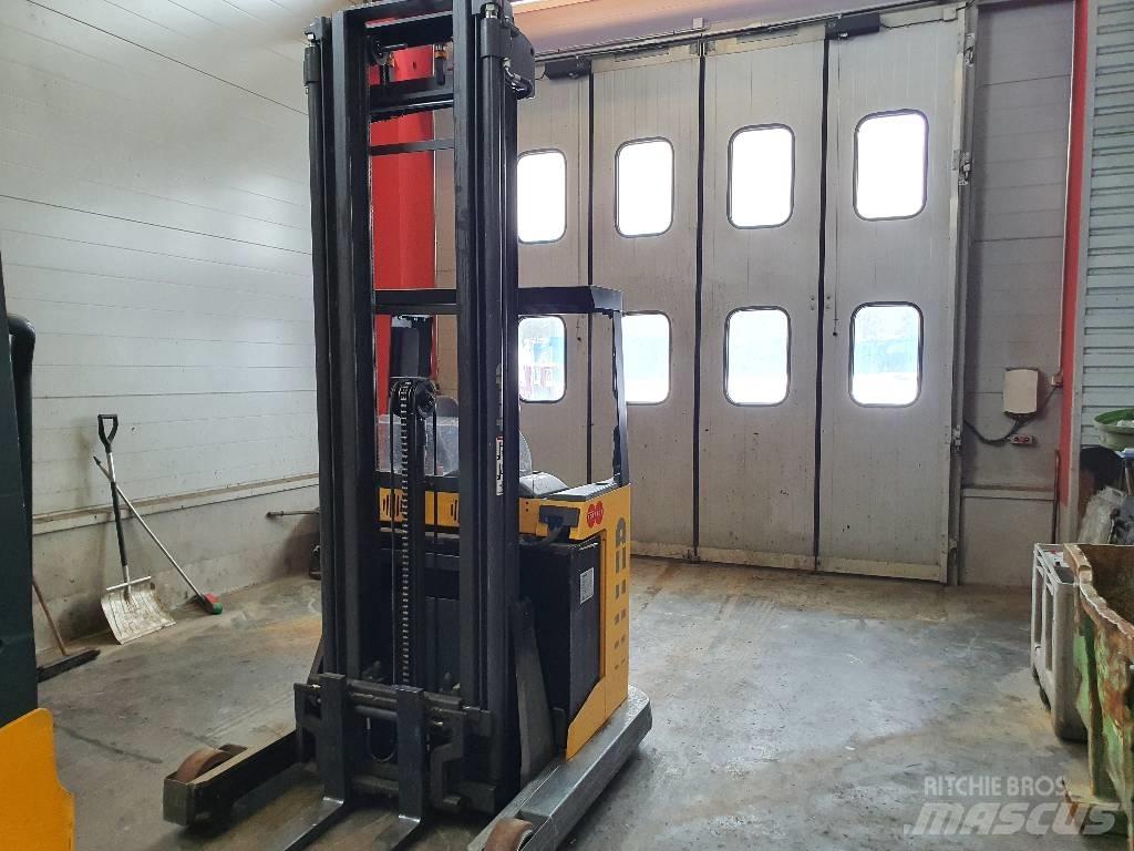 Atlet UNS141 Reachtruck