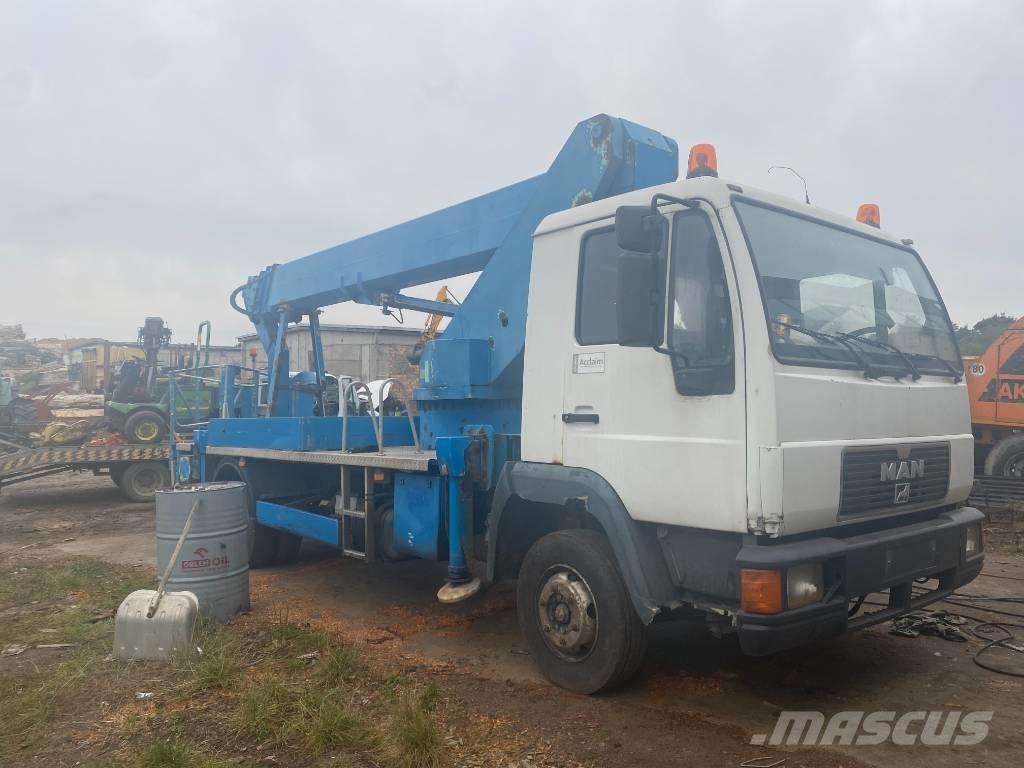 MAN 8.163 Lastbil med kran