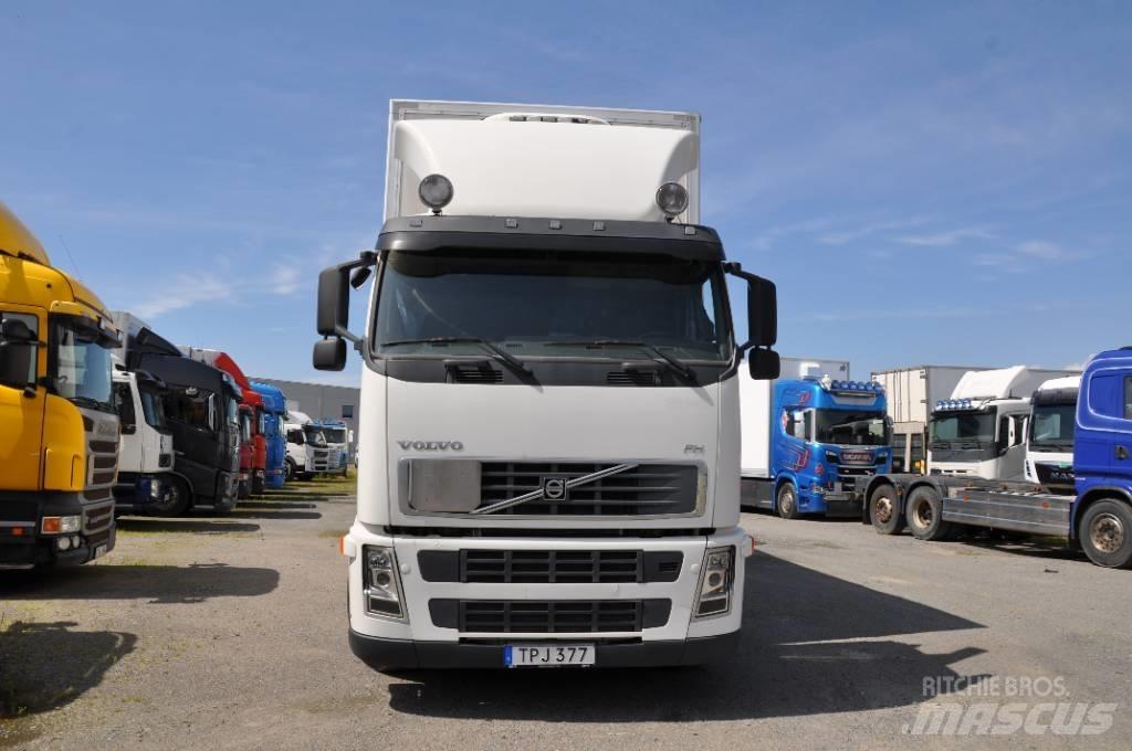 Volvo FH440 6X2 Fast kasse
