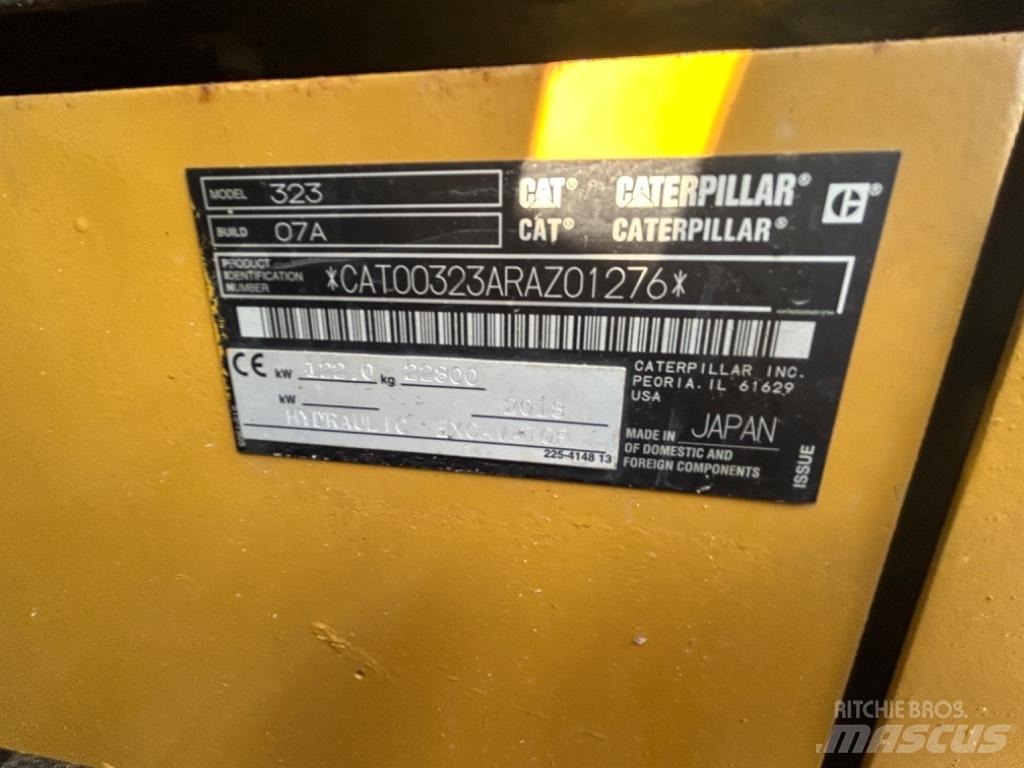 CAT 323 Nextgen Gravemaskiner på larvebånd