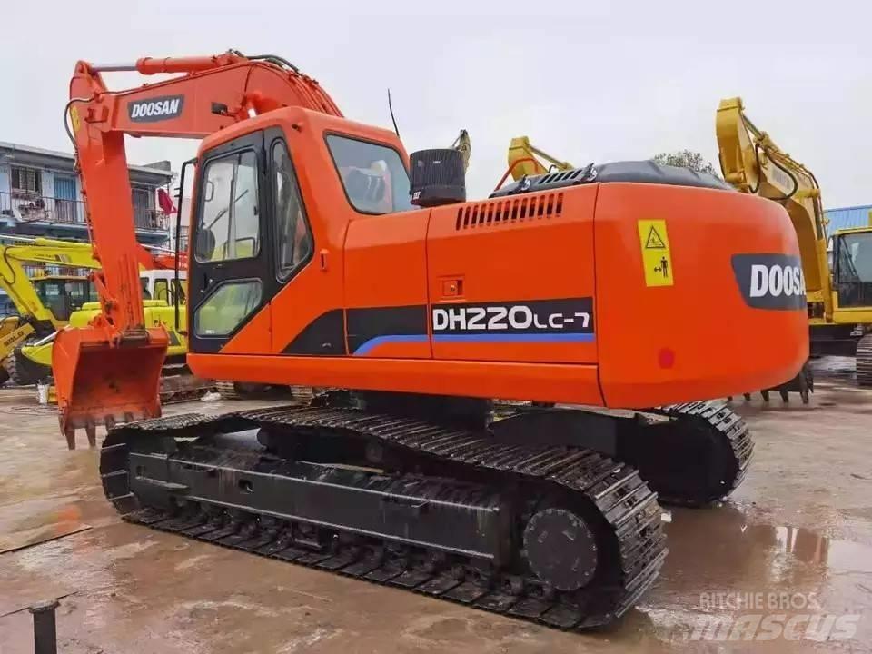 Doosan DH 220 Gravemaskiner på larvebånd