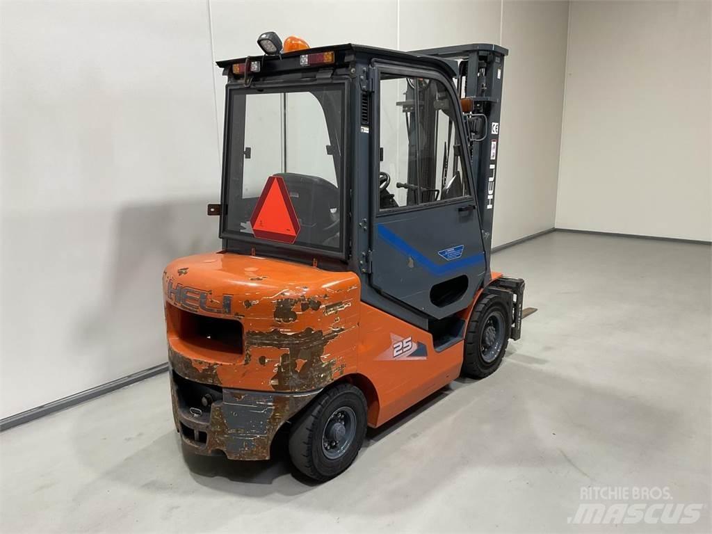 Heli CDCP25 Diesel gaffeltrucks